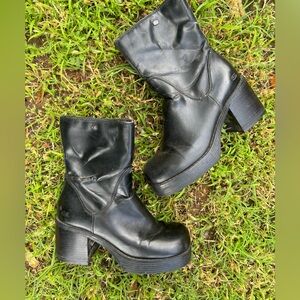 Skechers 90s y2k chunky heel boot sz 8